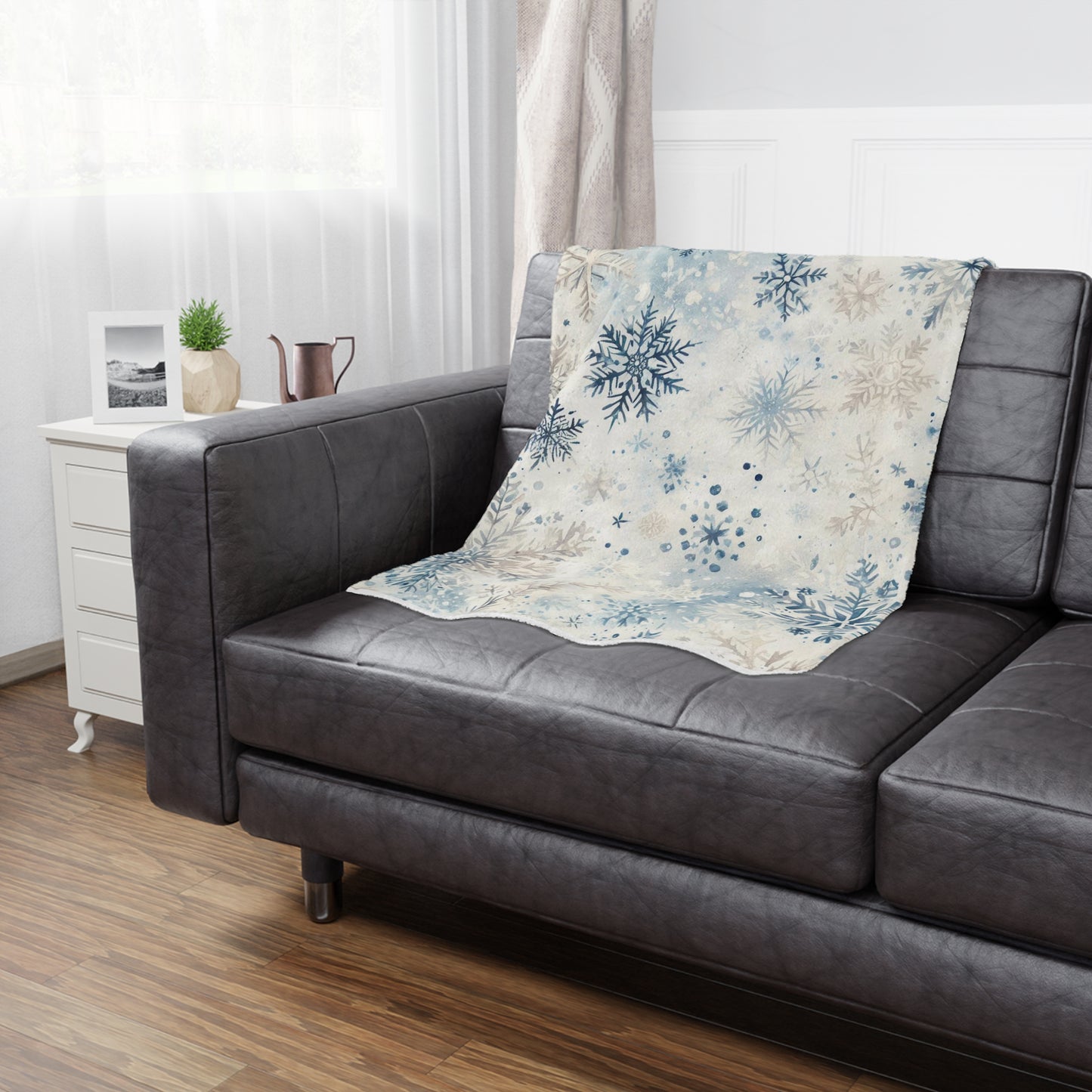 Snowflakes Microfiber Fleece Blanket - Ultra Soft & Cozy Throw